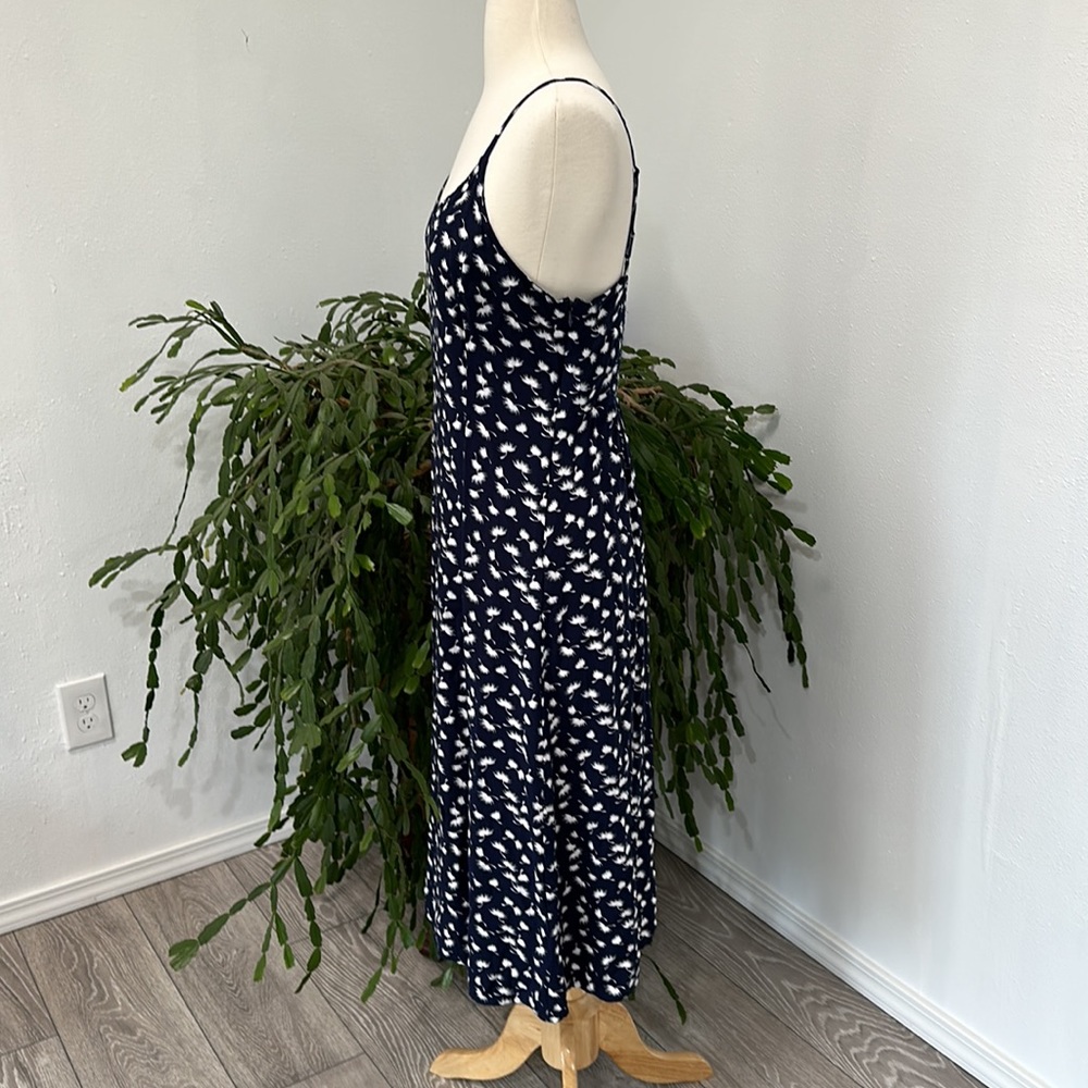 Old Navy Dress - Picture 3 of 9